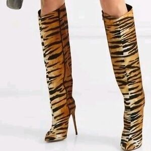Alexandre Vauthier Women's Tiger Print Knee-High Boots. Pointed Toe 38